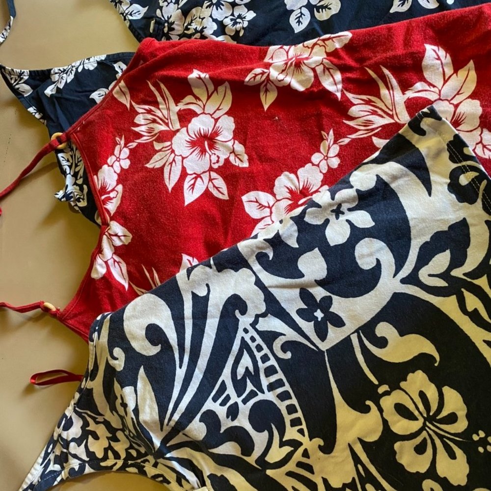 Old Navy Halter Tops Bundle - Hawaii Print  Size Small - Set of 3